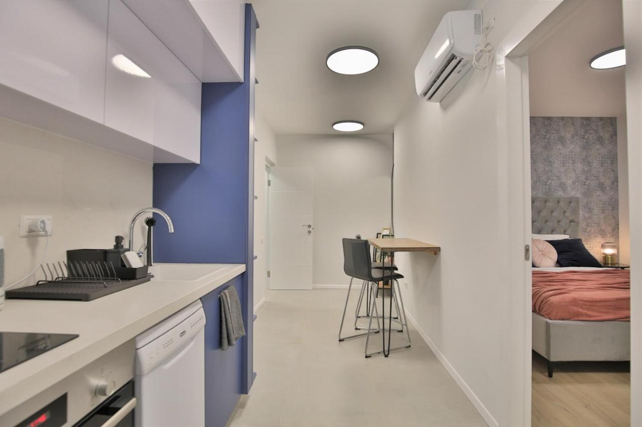 Cozy And Stylish 1-Bedroom Apartment Нетания Экстерьер фото